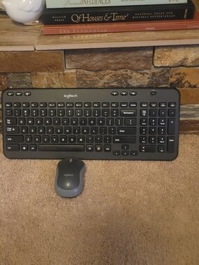 Logitech Black M360 Wireless Keyboard and M185 Mouse Combo
